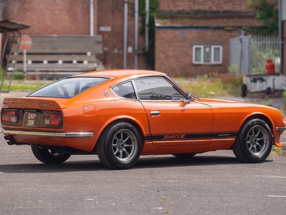 Image 3/50 of Datsun 240 Z (1972)