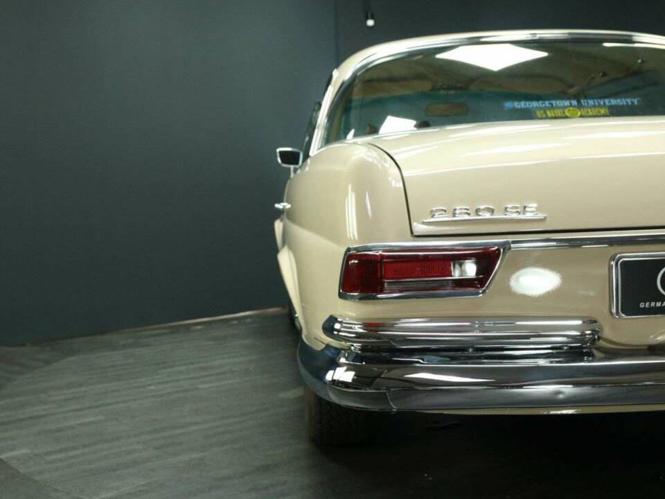 Afbeelding 31/50 van Mercedes-Benz 280 SE (1969)