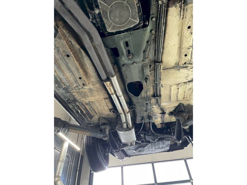 Image 30/35 of Mercedes-Benz 280 SL (1970)