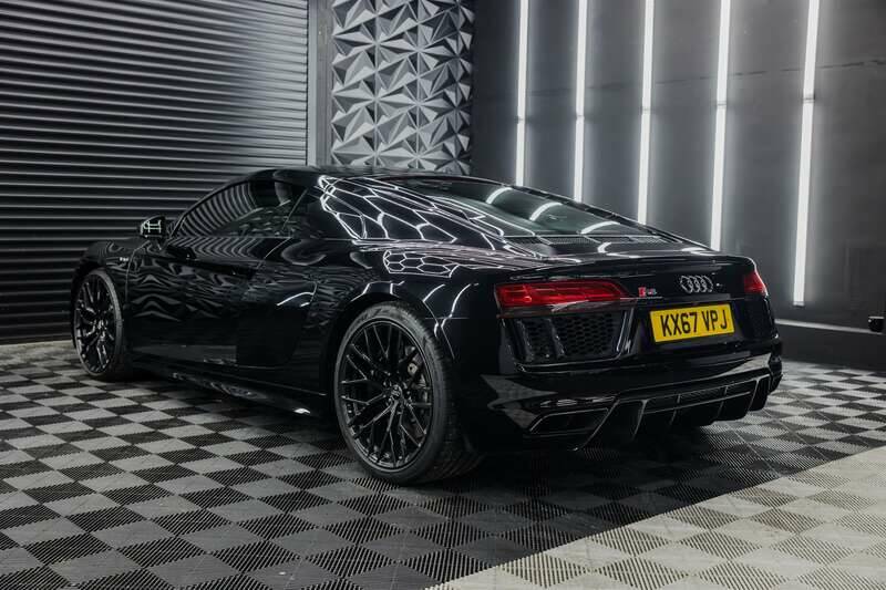 Image 4/50 of Audi R8 V10 Spyder (2018)