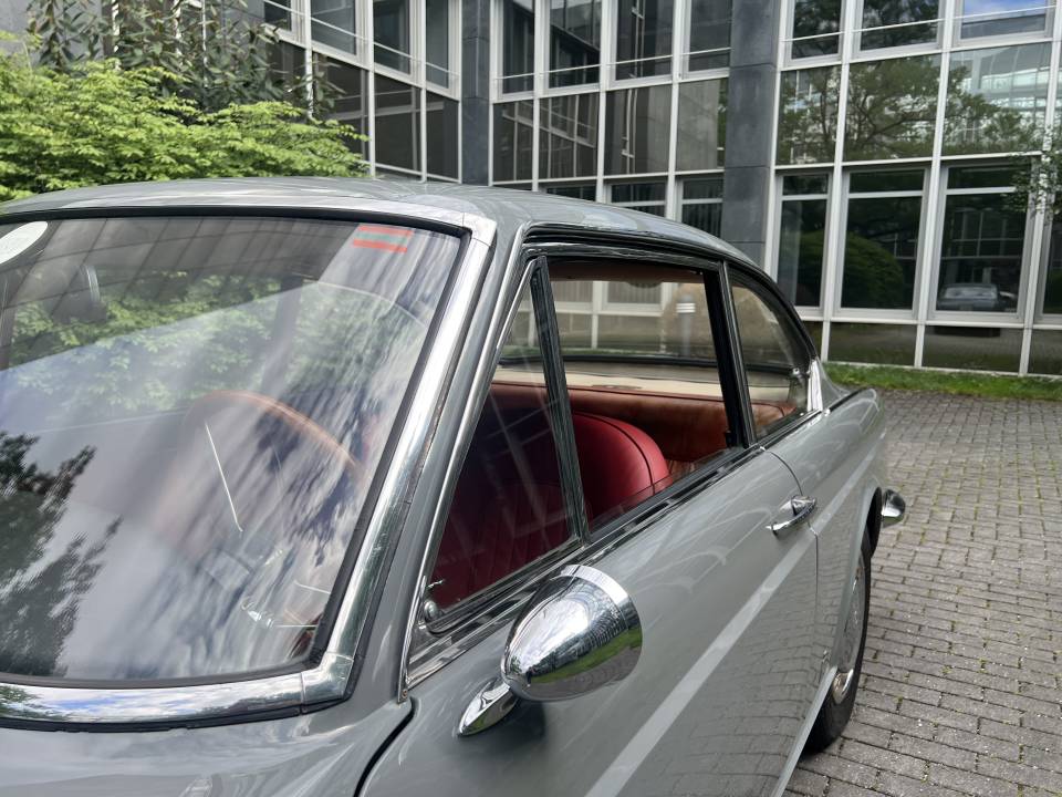 Image 10/29 de Lancia Flavia (Pininfarina) (1963)