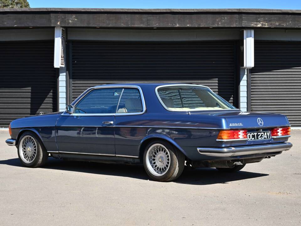 Bild 3/50 von Mercedes-Benz 280 CE (1983)