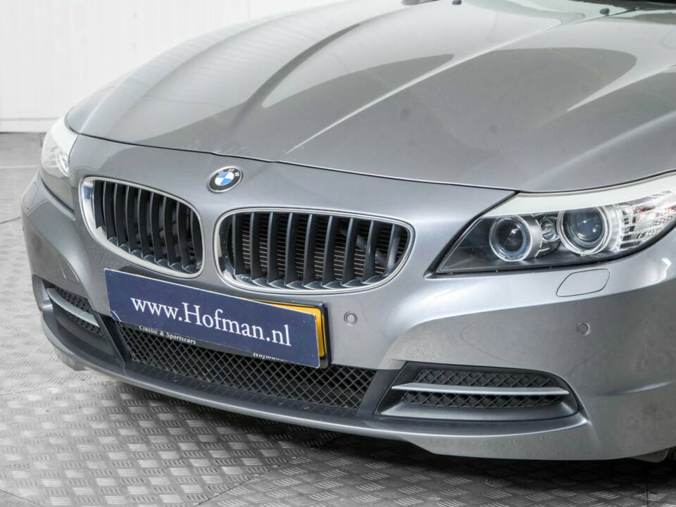 Image 19/50 of BMW Z4 sDrive23i (2010)