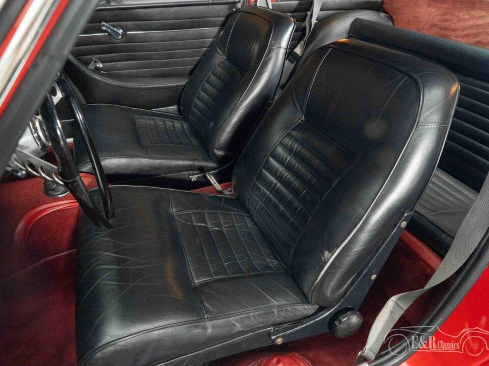 Image 12/19 of Volvo 1800 S (1967)
