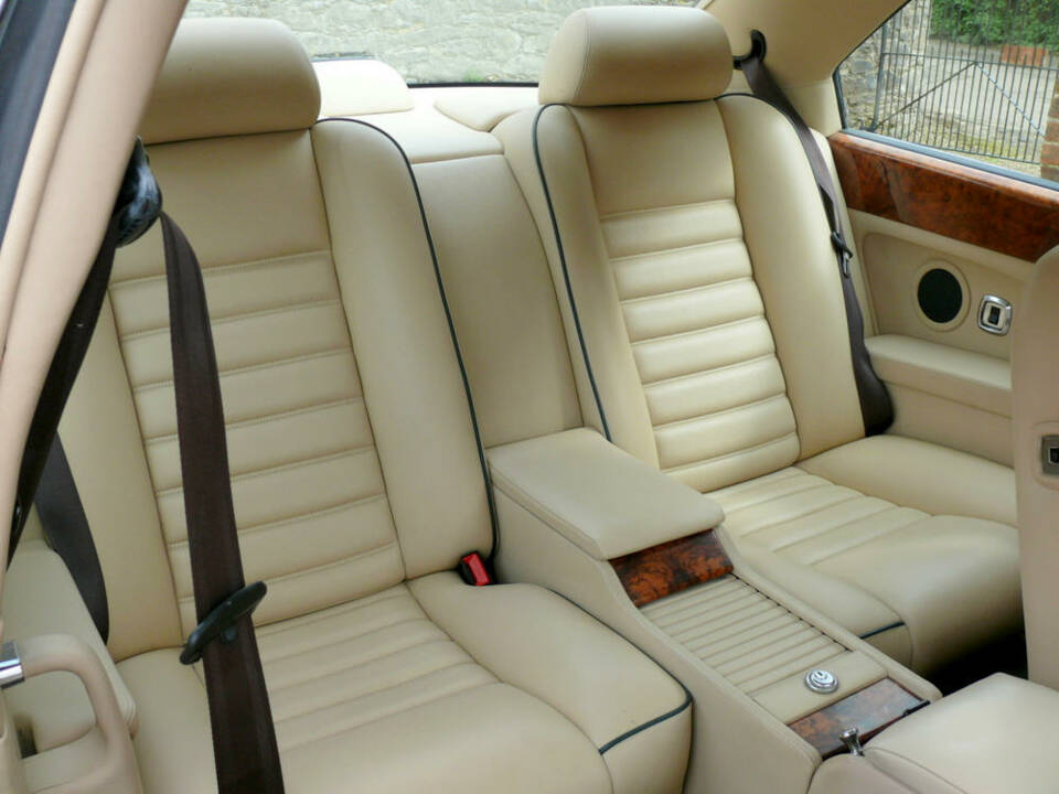 Image 16/18 de Bentley Continental R (1996)