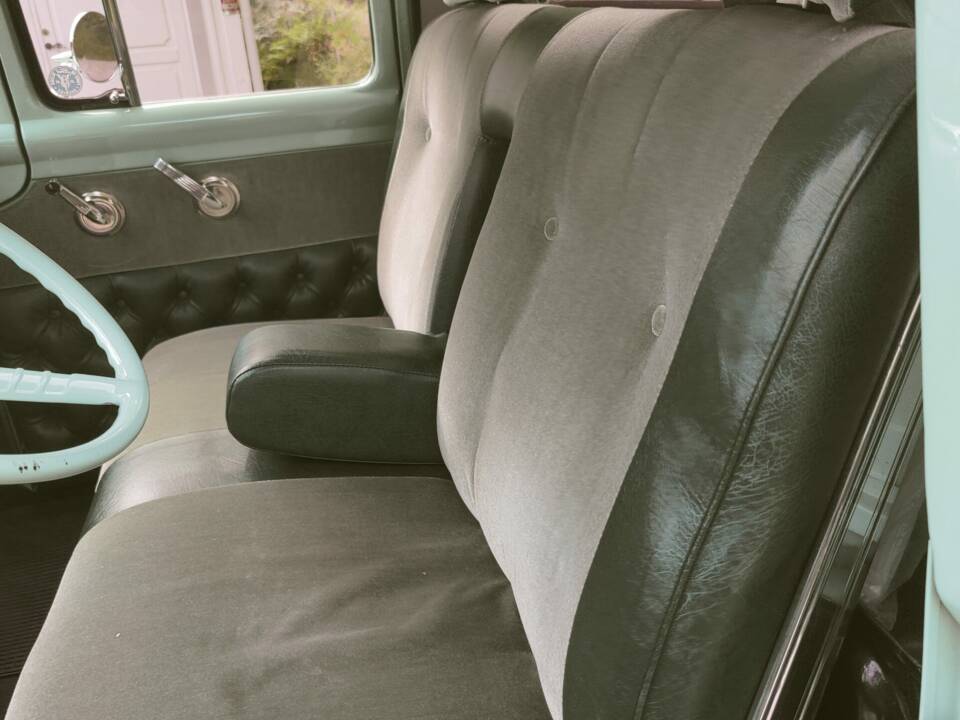 Image 4/5 of Ford F-100 (1956)