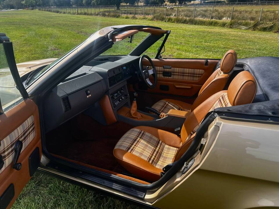 Image 24/50 de Triumph TR 7 Europa (1982)
