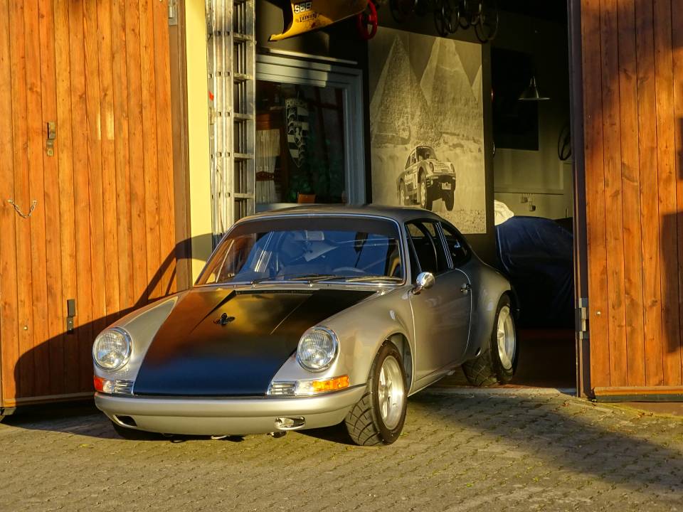 Image 5/65 of Porsche 911 2.5 ST (1969)