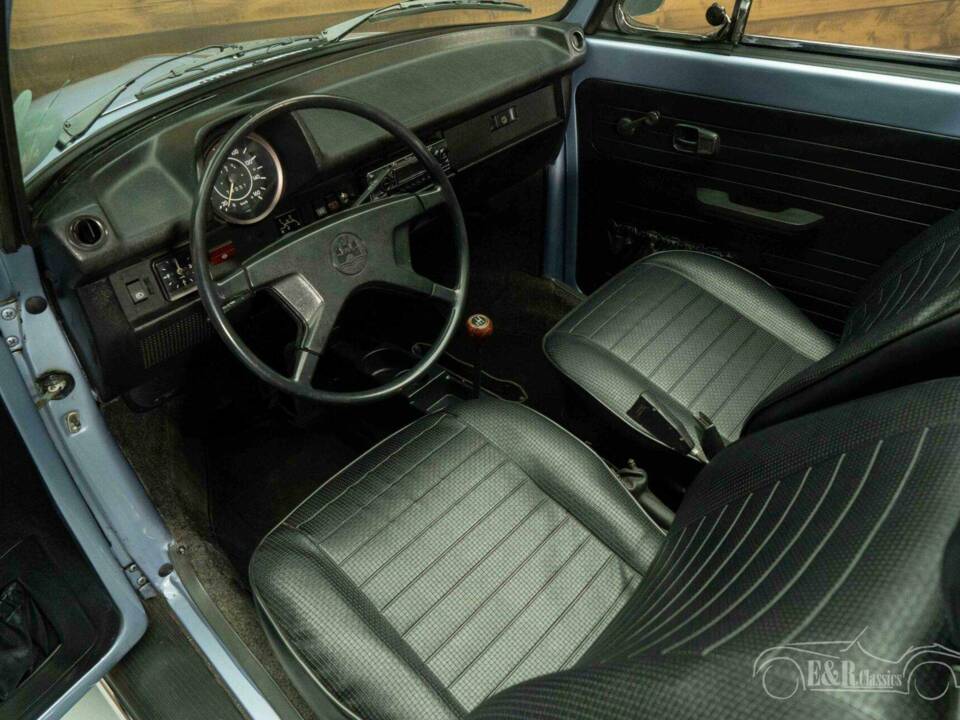 Immagine 2/19 di Volkswagen Super Beetle (1974)