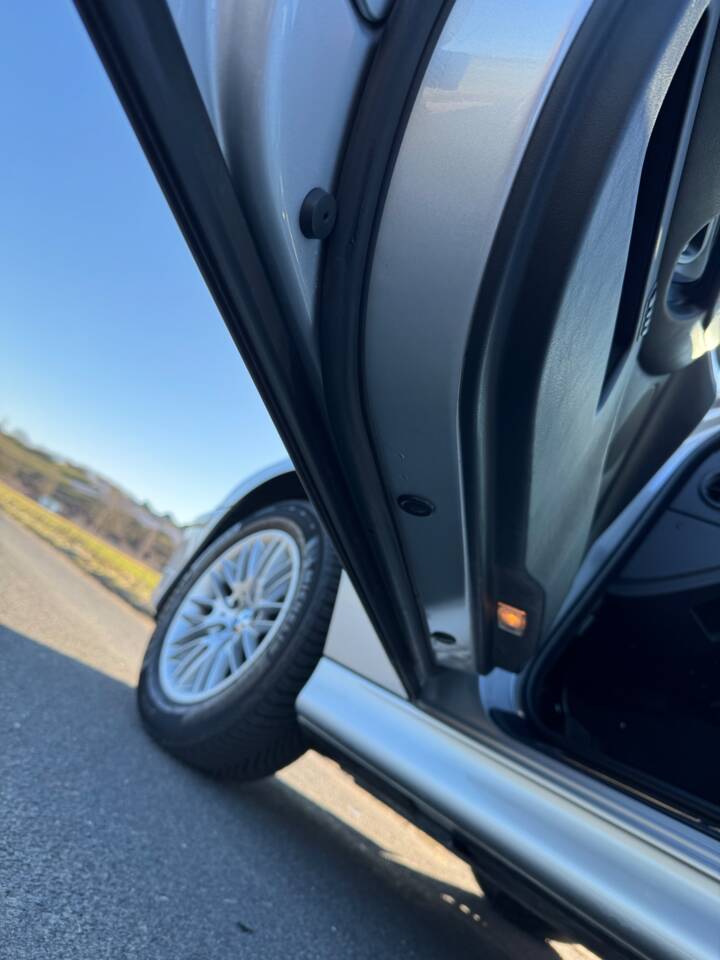 Bild 65/75 von BMW 540i (2001)