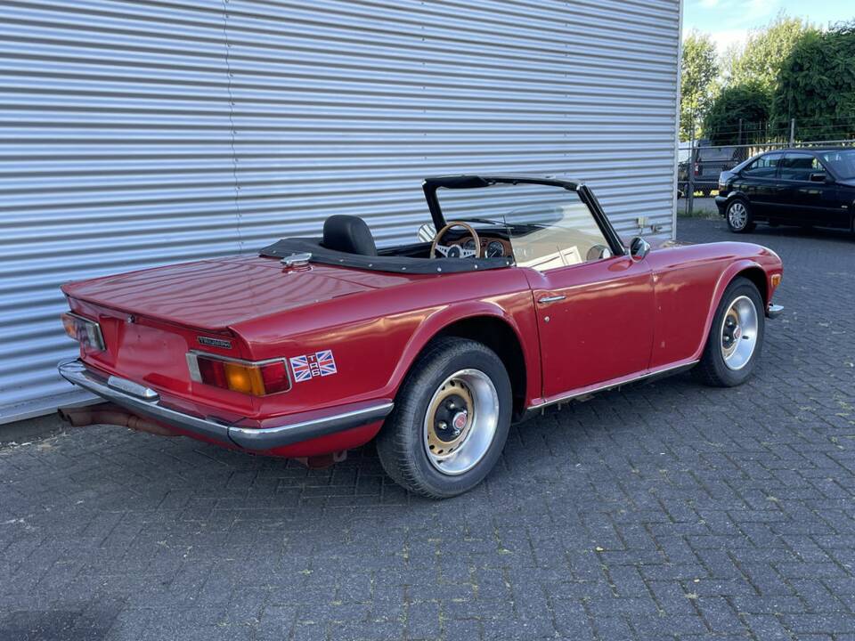 Bild 7/8 von Triumph TR 6 (1974)