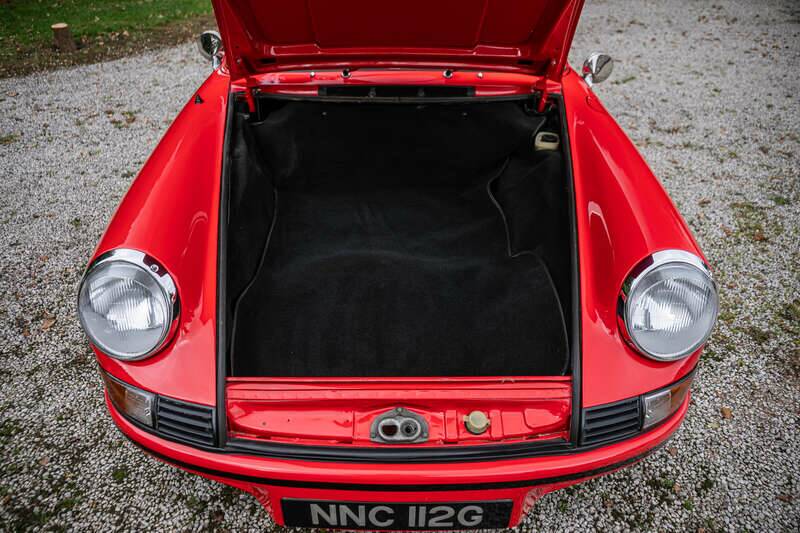 Image 23/44 of Porsche 911 Carrera RS 2.7 (Touring) (1969)