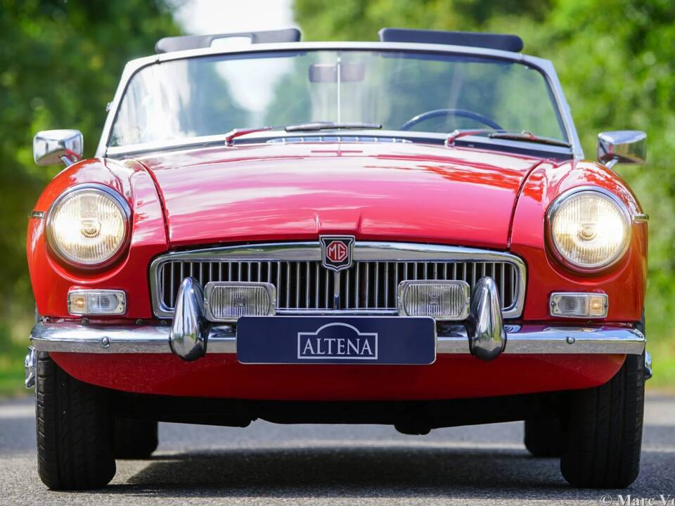 Image 2/39 de MG MGB (1964)