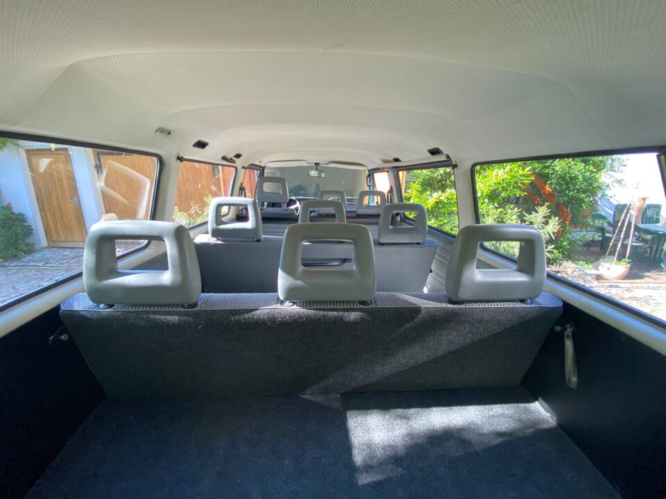 Afbeelding 18/23 van Volkswagen T3 Caravelle 2.1 (G-Kat) (1989)
