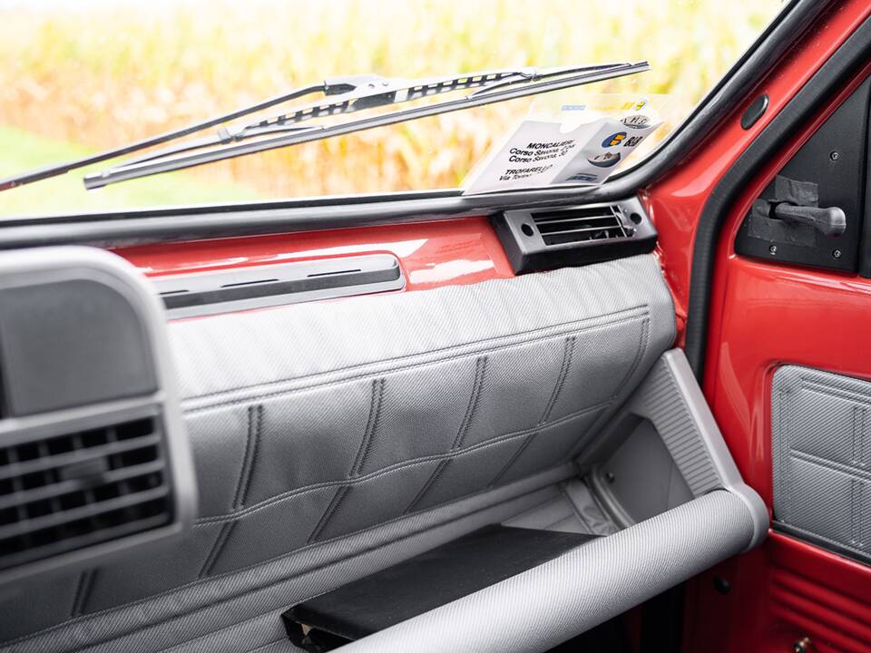 Immagine 29/42 di FIAT Panda &quot;Young&quot; (2000)