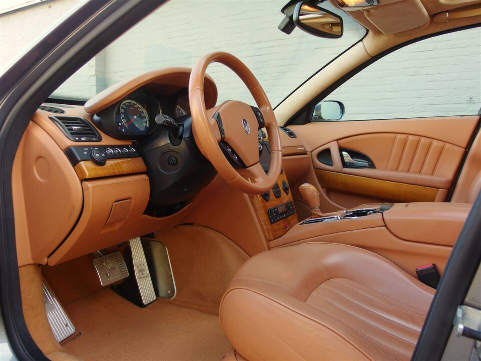 Image 41/99 of Maserati Quattroporte 4.2 (2007)