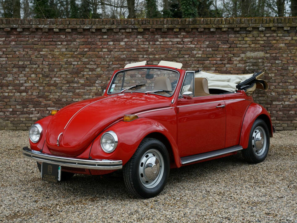 Image 18/50 de Volkswagen Super Beetle (1971)