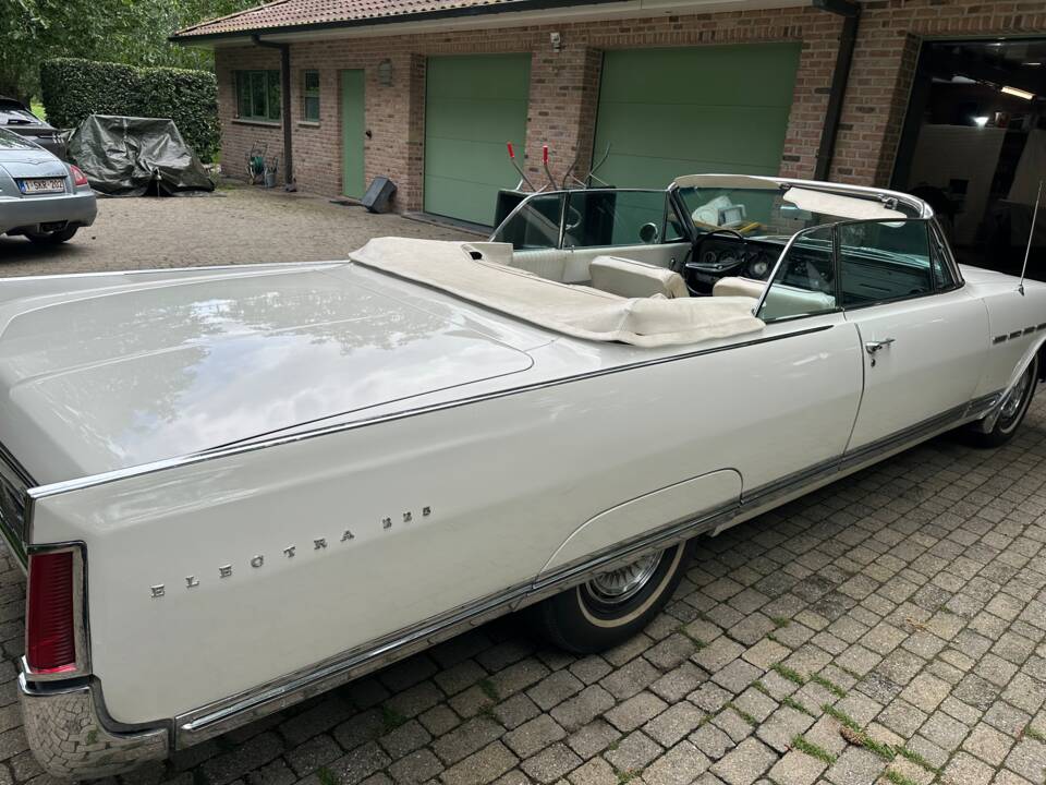 Immagine 19/23 di Buick Electra 225 Custom (1964)