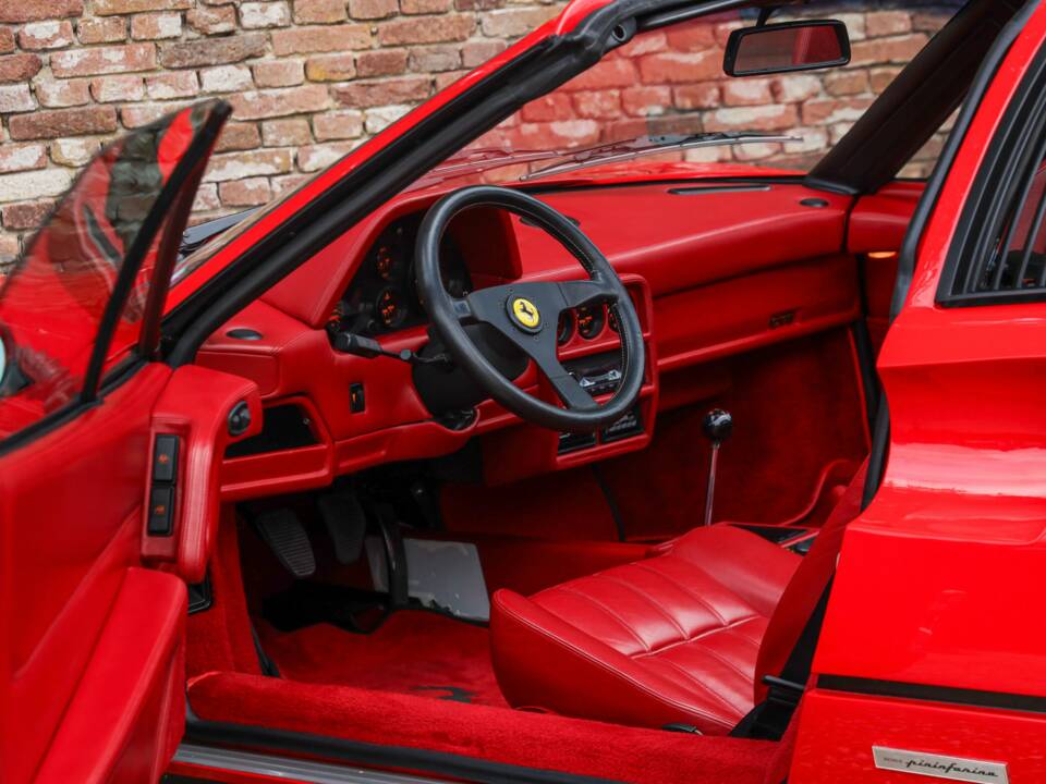 Immagine 44/50 di Ferrari 328 GTS (1986)