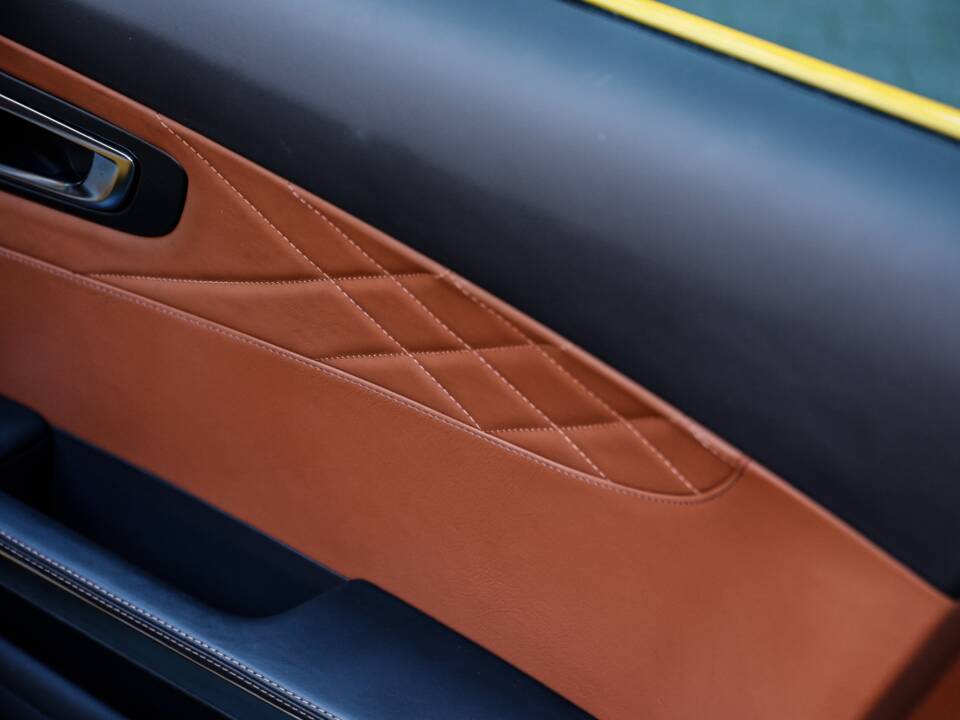 Bild 12/36 von Mercedes-AMG GT-S (2018)