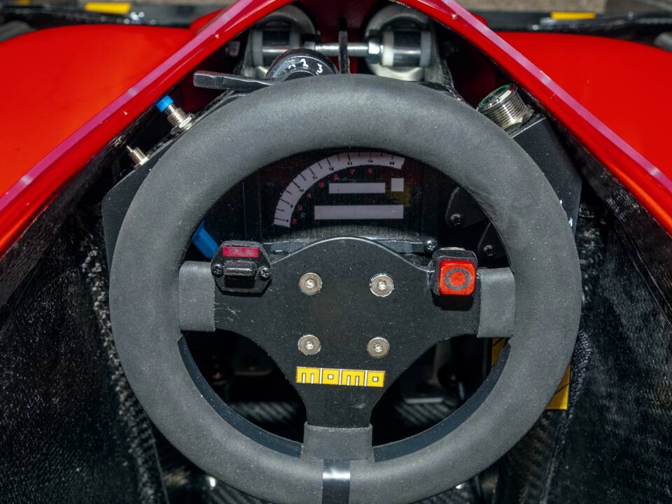 Image 56/85 of Ferrari 641 (1990)