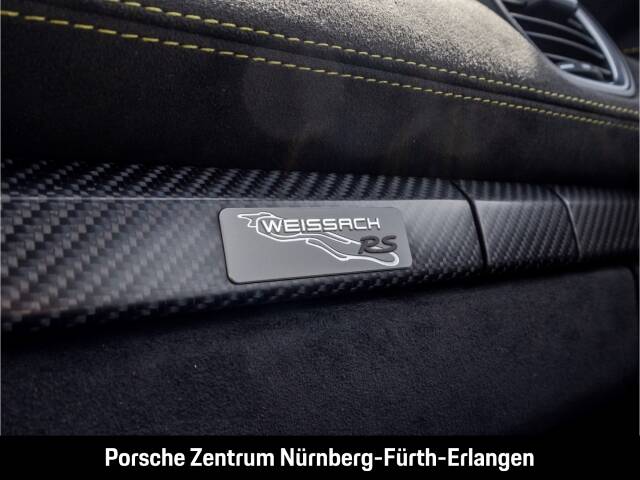 Image 49/50 of Porsche 718 Cayman GT4 RS Weissach (2025)