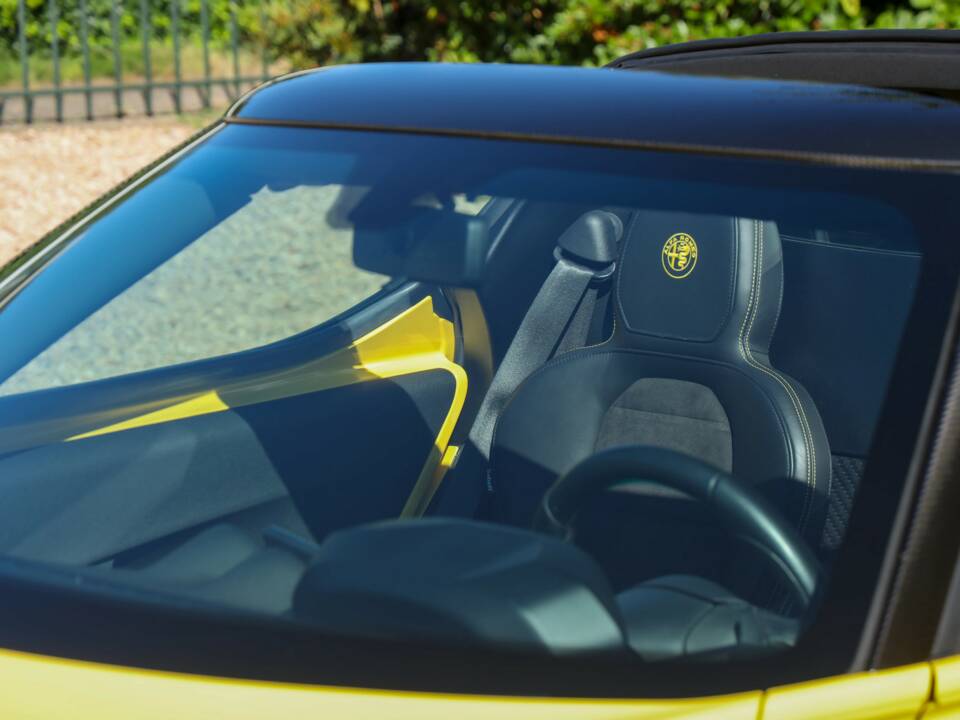 Image 32/50 of Alfa Romeo 4C Spider (2018)