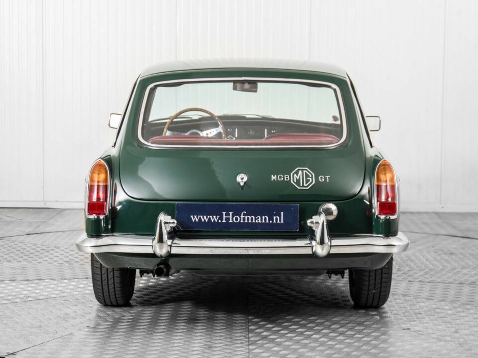 Image 14/50 de MG MGB GT (1966)