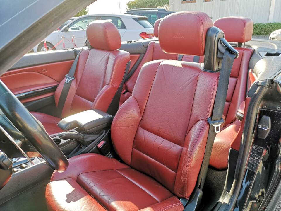 Immagine 54/56 di BMW M3 (2002)