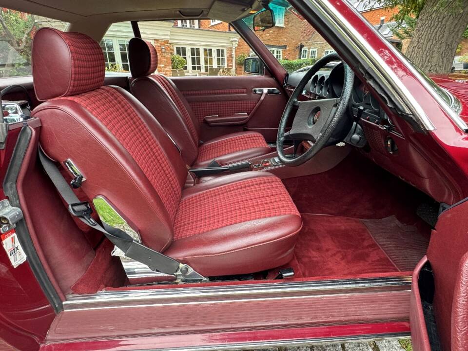 Immagine 19/29 di Mercedes-Benz 280 SL (1985)