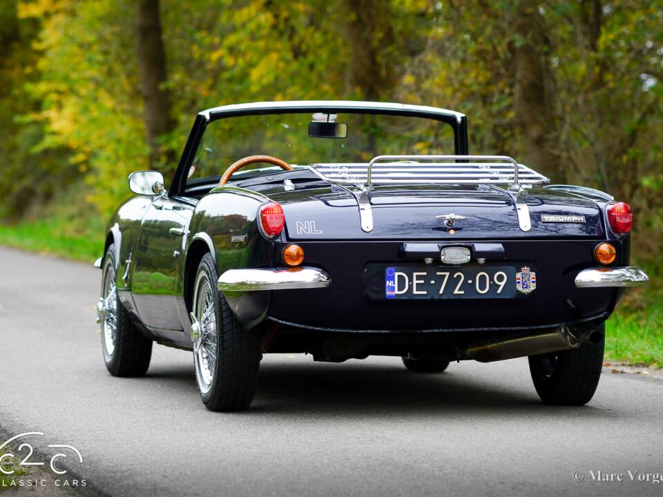 Image 55/60 of Triumph Spitfire Mk III (1970)