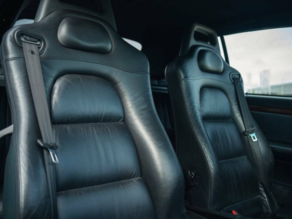 Imagen 7/15 de Audi Cabriolet 2.6 (1996)