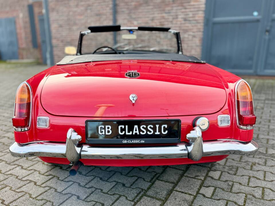 Bild 7/64 von MG MGB (1970)