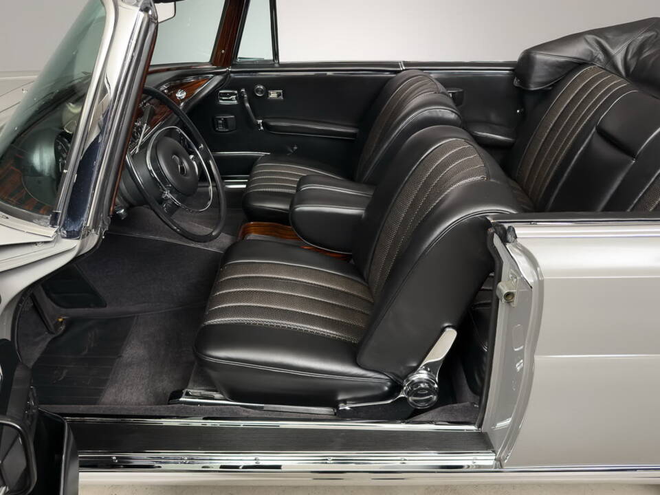 Bild 25/43 von Mercedes-Benz 250 SE (1967)