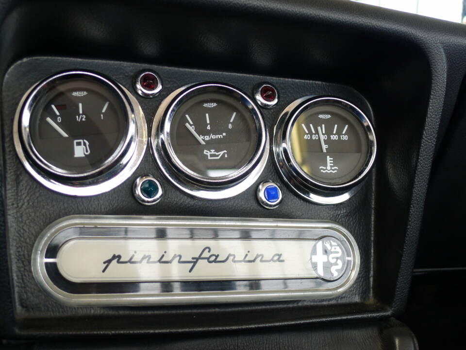 Bild 15/32 von Alfa Romeo 2000 Spider Veloce (1981)