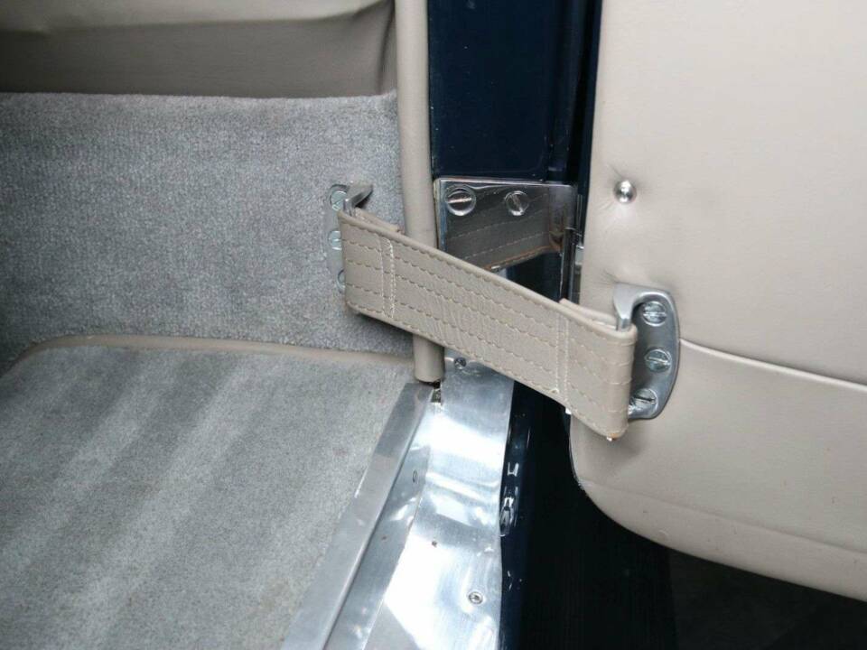 Image 10/50 of Mercedes-Benz 320 Cabriolet B (1939)