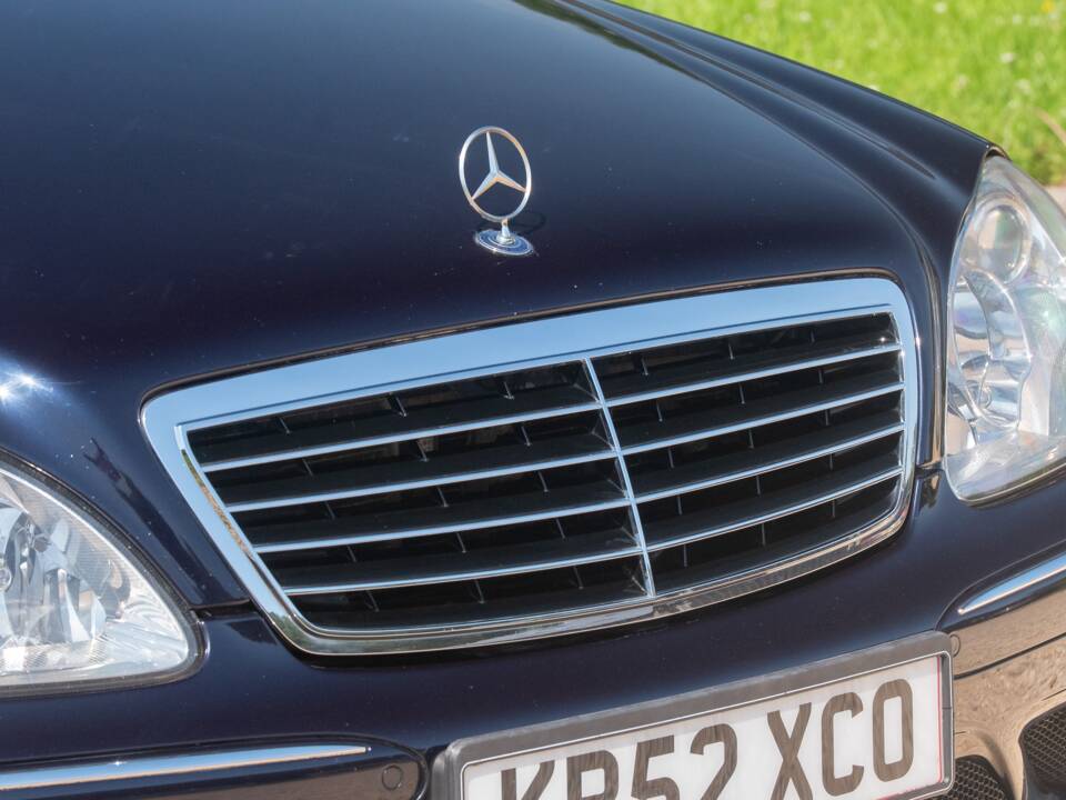 Immagine 32/50 di Mercedes-Benz S 55 AMG (2002)