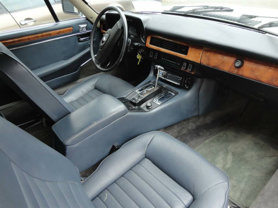 Bild 2/27 von Jaguar XJ-SC V12 (1987)