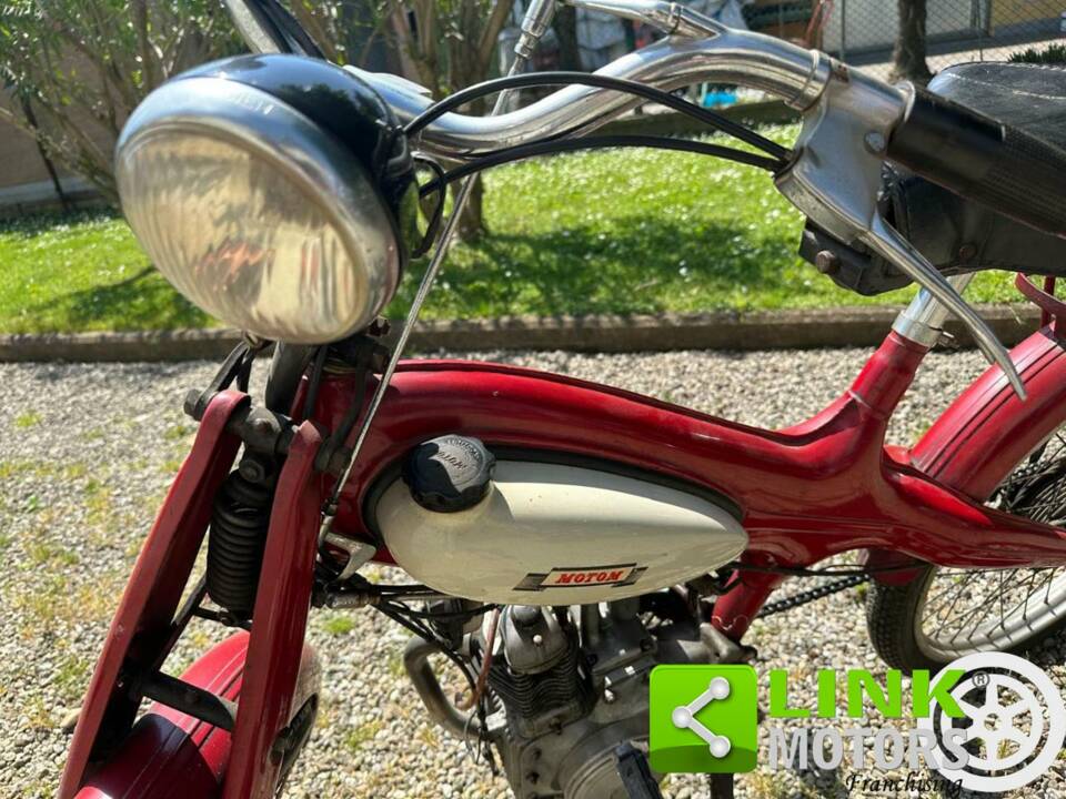 Afbeelding 1/10 van Motom DUMMY (1954)