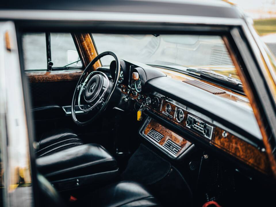 Bild 9/11 von Mercedes-Benz 600 (1971)