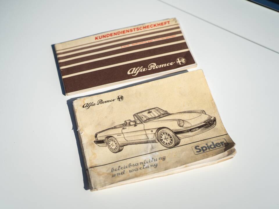 Image 40/40 of Alfa Romeo 2.0 Spider (1987)