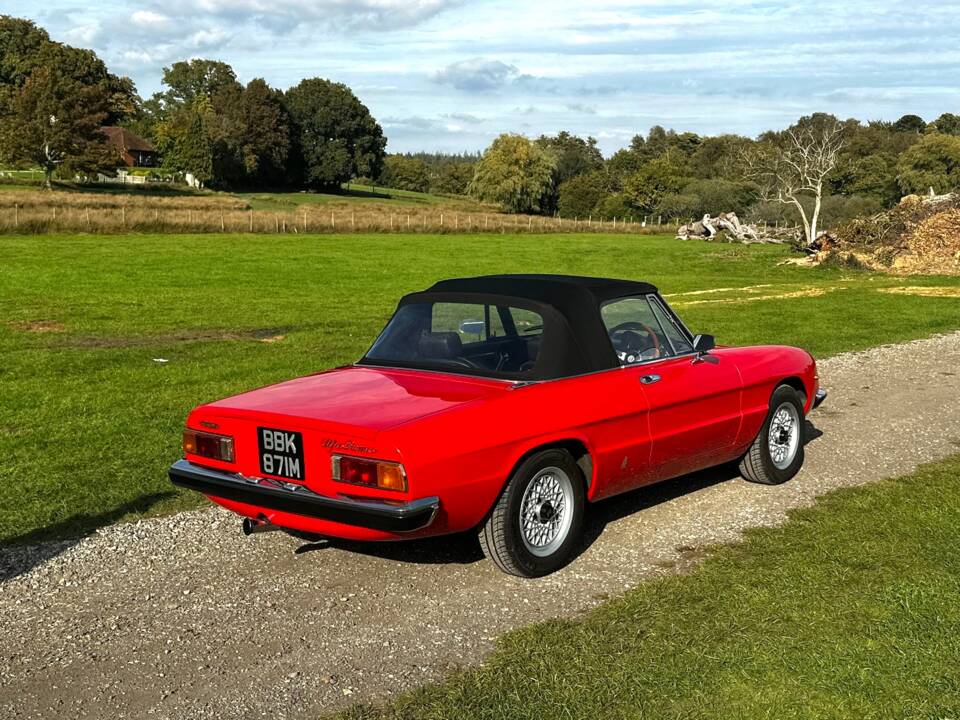 Imagen 20/50 de Alfa Romeo 1750 Spider (1971)