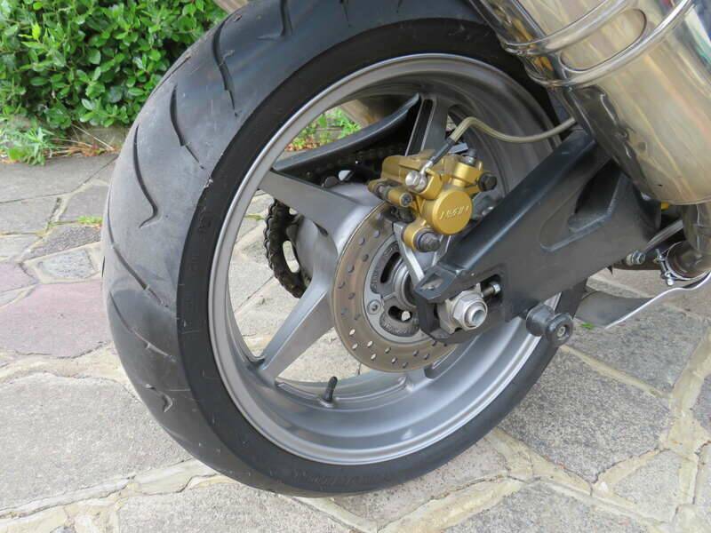 Immagine 32/40 di Honda VTR 1000 SP2 (2005)