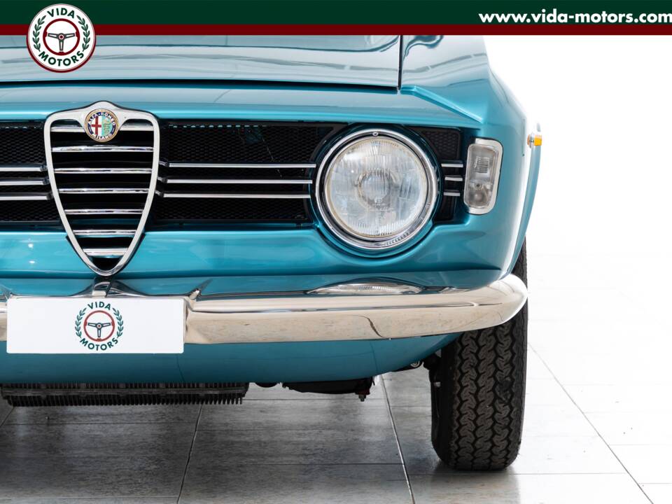 Image 6/15 de Alfa Romeo Giulia 1600 Sprint GT Veloce (1967)