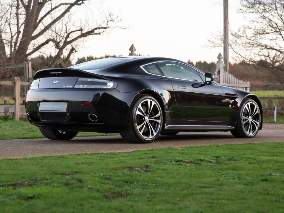 Bild 3/74 von Aston Martin V12 Vantage (2012)