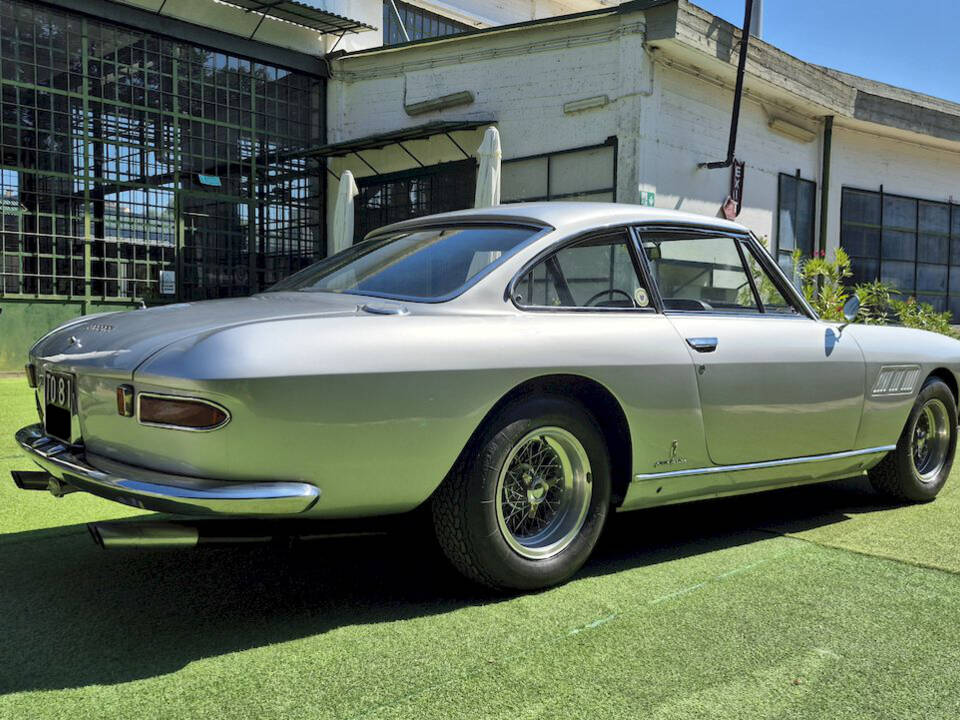 Imagen 13/66 de Ferrari 330 GT 2+2 (1964)