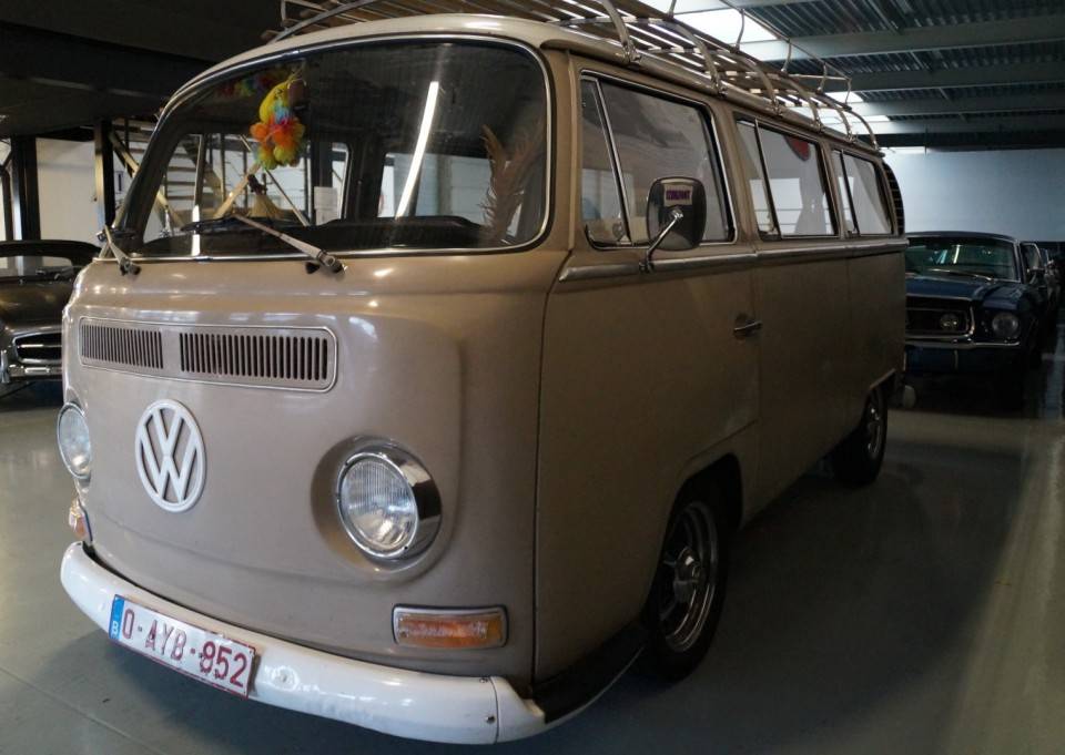 Image 9/43 of Volkswagen T2a Kleinbus (1969)