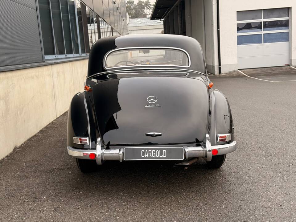 Bild 16/30 von Mercedes-Benz 220 Coupe (1954)