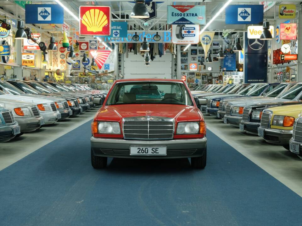 Bild 1/50 von Mercedes-Benz 260 SE (1986)