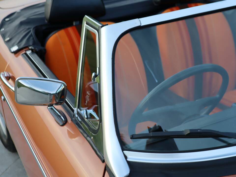 Image 16/50 of MG MGB Limited Edition (1981)